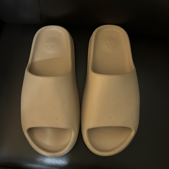 Slides - Picture 3 of 3